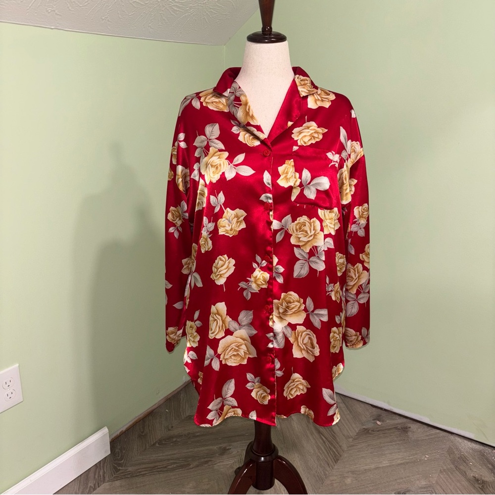 VTG Victoria’s Secret Red Floral Satin Button Down Sleep Shirt Women’s Size M